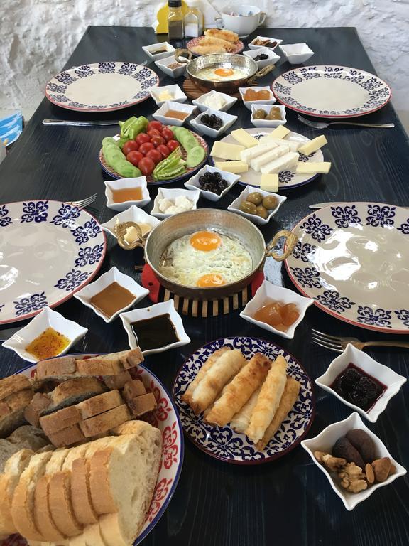 Zakkum Pansiyon Kaş Exterior foto